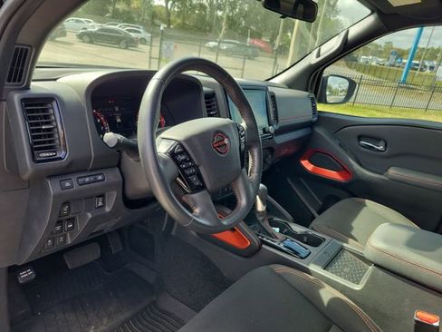Used 2023 Nissan Frontier PRO-4X w/ Pro Convenience Package image 10
