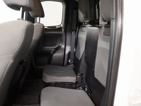 Certified 2018 Toyota Tacoma SR5 image 25