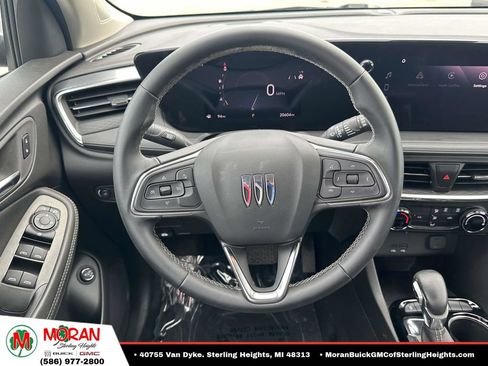Certified 2024 Buick Encore GX Preferred FWD image 13
