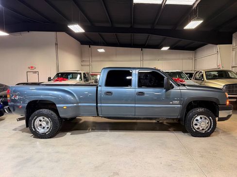 Used 2007 Chevrolet Silverado 3500 LT w/ Heavy-Duty Power Package AWD/4WD image 6