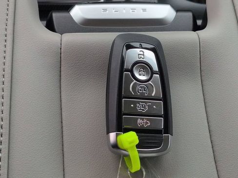 New 2026 Ford Expedition Max Active RWD image 33