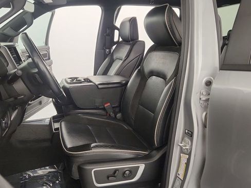 Used 2023 RAM 1500 Laramie AWD/4WD image 14