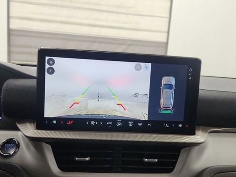 Used 2025 Ford Explorer Active image 24