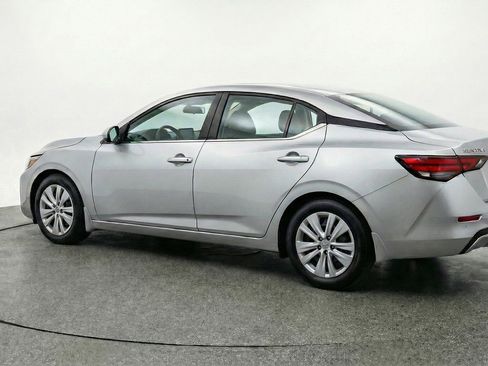 Used 2025 Nissan Sentra S FWD image 6