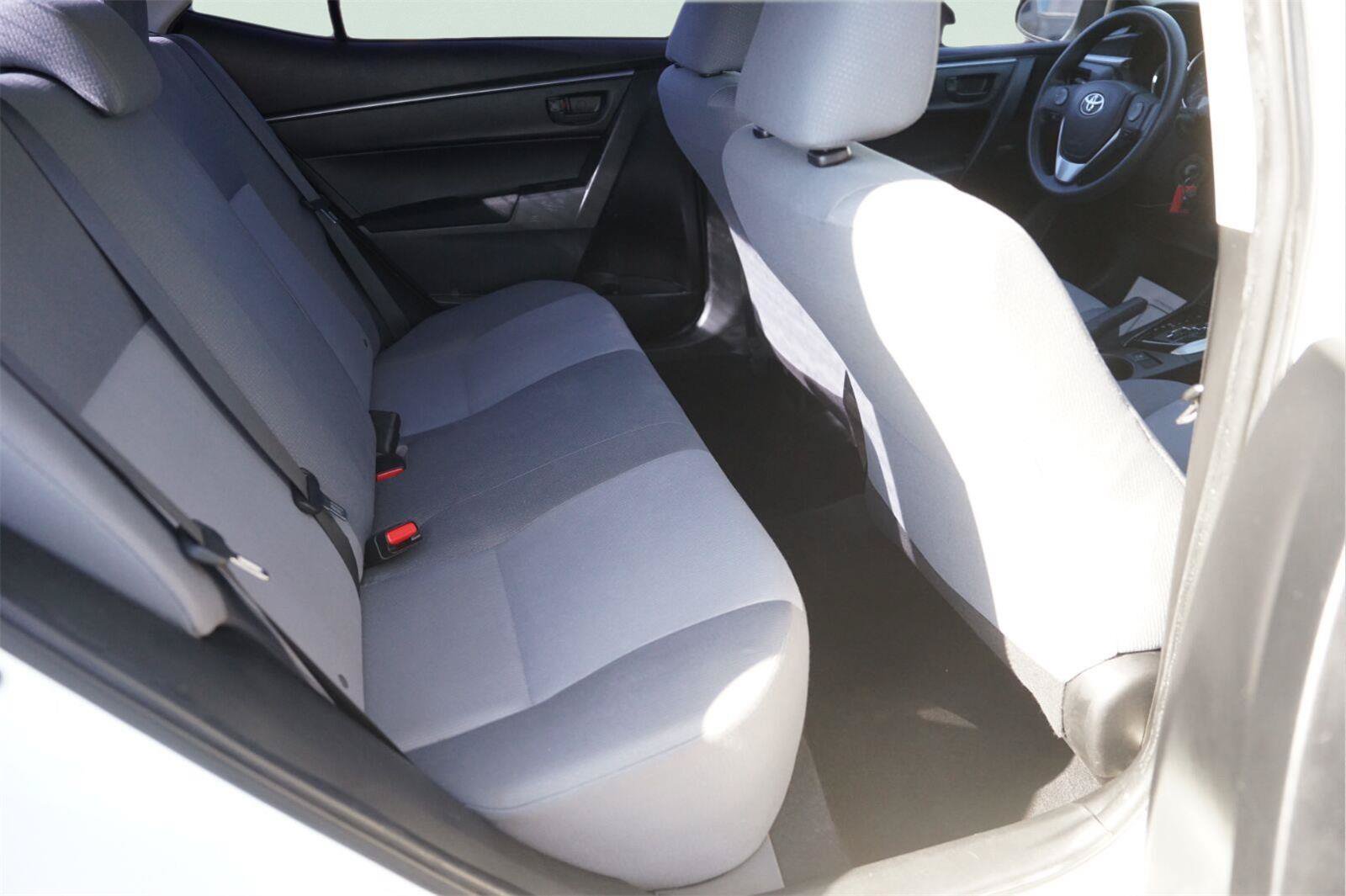 Used 2015 Toyota Corolla L FWD image 15