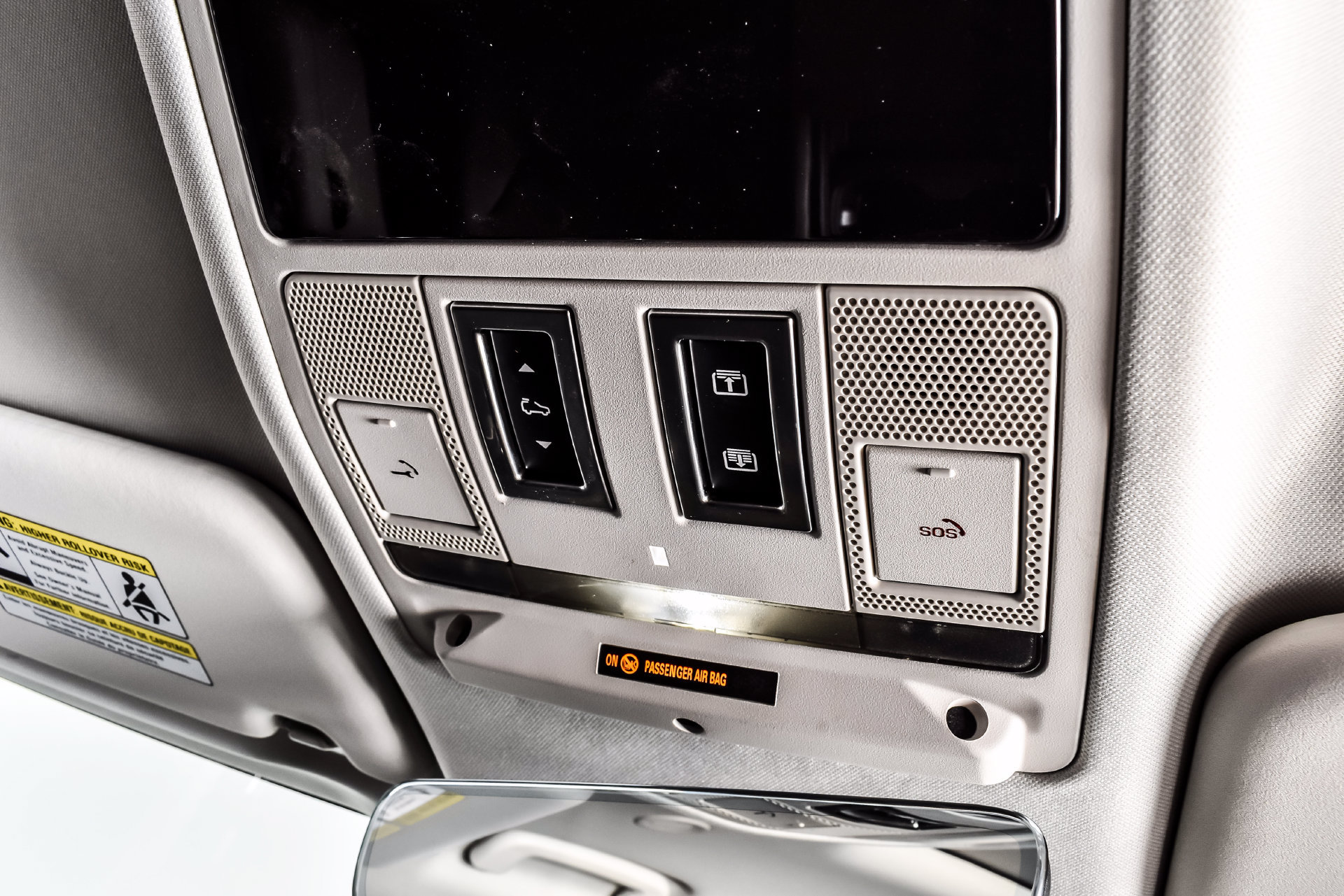 Used 2024 Land Rover Defender 110 S AWD/4WD image 27