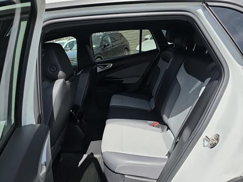 Used 2023 Volkswagen ID.4 Pro AWD/4WD image 6