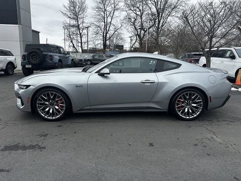 Certified 2024 Ford Mustang GT Premium image 8