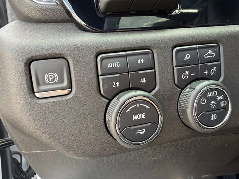 Used 2024 Chevrolet Silverado 3500 High Country w/ High Country Premium Package image 32