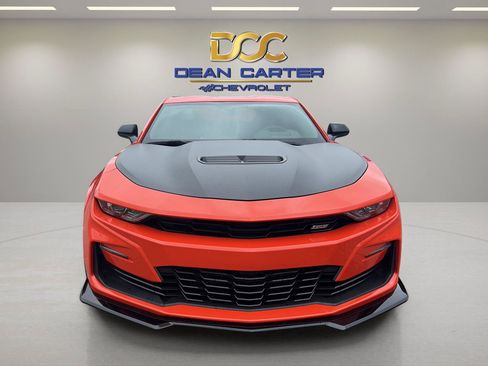 Used 2020 Chevrolet Camaro SS RWD image 8