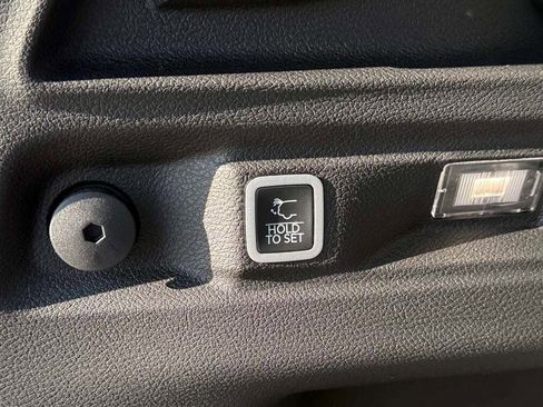 New 2025 Jeep Grand Cherokee L Limited image 27