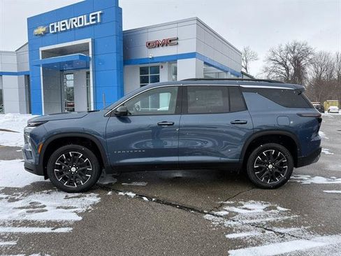 New 2026 Chevrolet Traverse LT w/ Sun and Wheel Package image 3