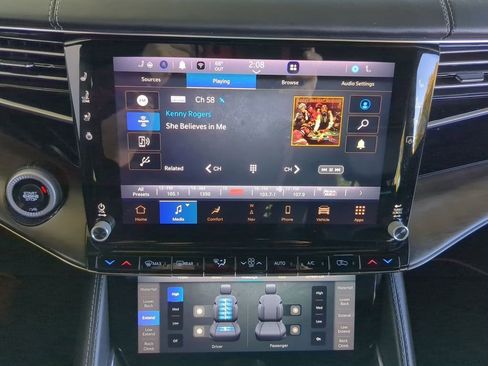 Used 2022 Jeep Grand Wagoneer Series I image 16