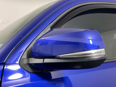 Used 2022 Toyota Tacoma TRD Off-Road image 12