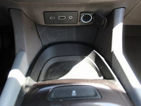 Used 2021 Chevrolet Malibu LS image 20