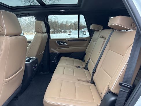 Used 2024 Chevrolet Tahoe Premier AWD/4WD image 31