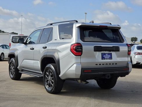 Used 2025 Toyota 4Runner SR5 RWD image 7