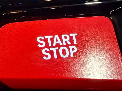 Used 2026 BMW M5 Touring w/ M Driver's Package image 36