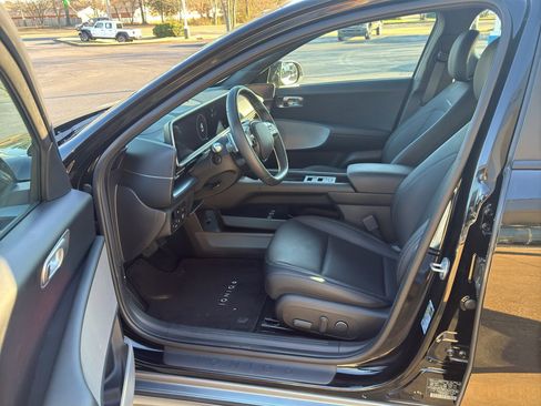 Used 2023 Hyundai Ioniq 6 SEL image 12