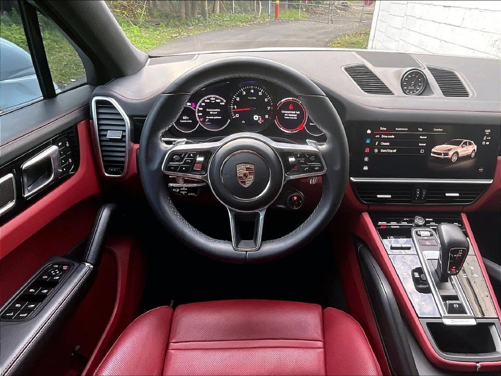 Certified 2023 Porsche Cayenne Coupe AWD/4WD image 11