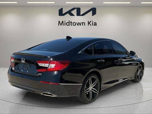 Used 2021 Honda Accord Touring image 3