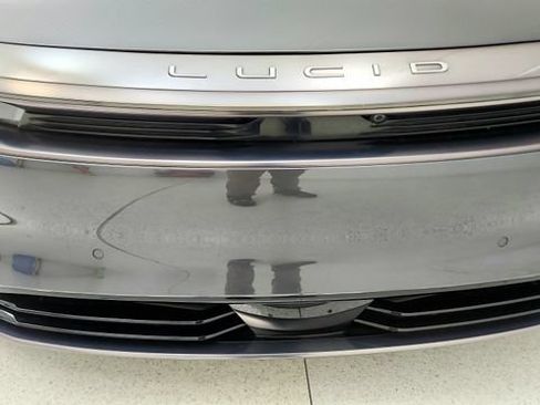 Used 2024 Lucid Air Touring AWD/4WD image 23