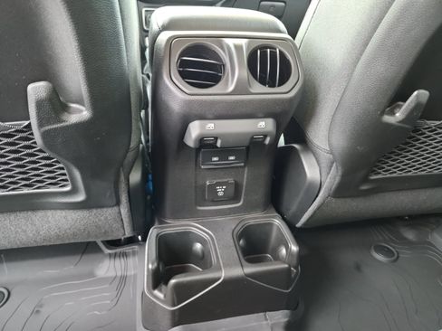 New 2026 Jeep Gladiator Rubicon AWD/4WD image 33