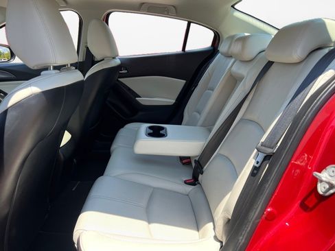Used 2018 MAZDA MAZDA3 Grand Touring FWD image 13