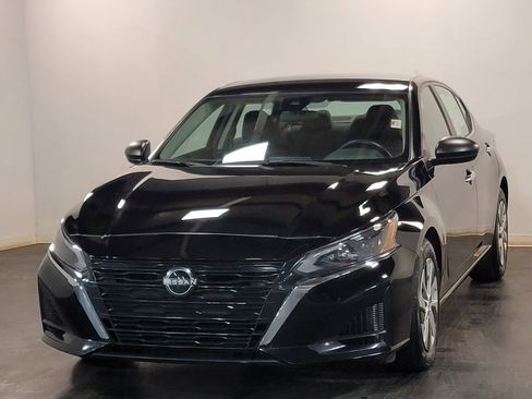 Certified 2024 Nissan Altima 2.5 S image 4