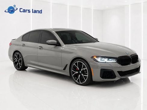Used 2022 BMW 540i w/ M Sport Package RWD image 2