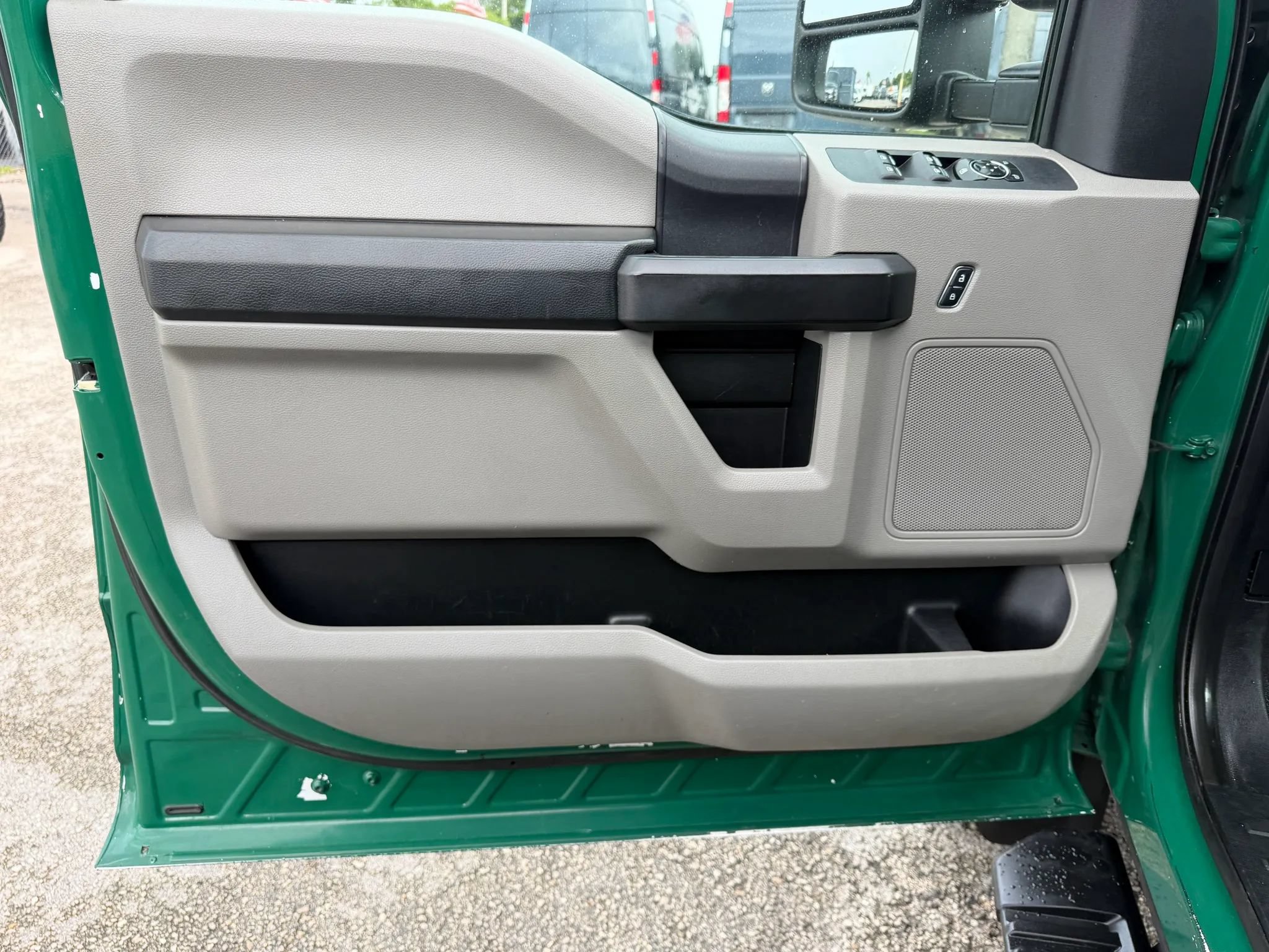 Used 2017 Ford F450 XL w/ Power Equipment Group RWD image 9