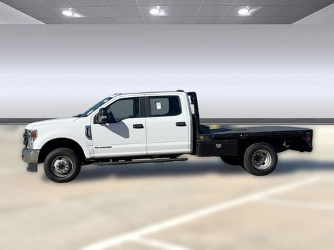 Used 2020 Ford F350 XL w/ Power Equipment Group image 2