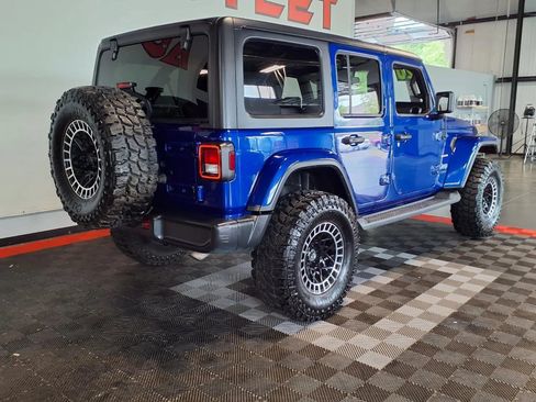 Used 2020 Jeep Wrangler Unlimited Sahara AWD/4WD image 8