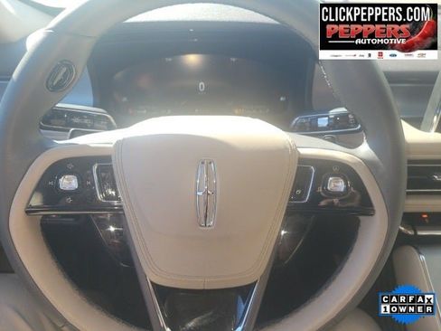 Used 2023 Lincoln Aviator AWD w/ Premium Package image 21