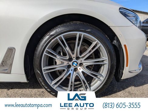 Used 2019 BMW 740i w/ Executive Package image 10
