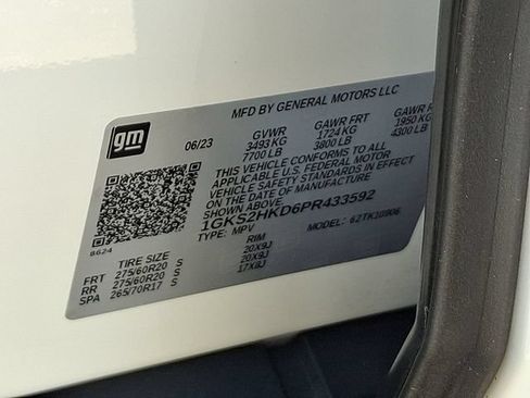 Used 2023 GMC Yukon XL AT4 w/ LPO, Floor Liner Package AWD/4WD image 29