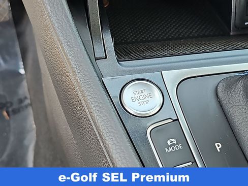 Used 2018 Volkswagen e-Golf SEL Premium w/ Driver Assistance Package FWD image 24