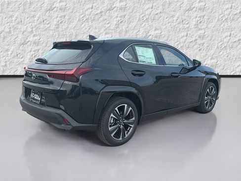 New 2026 Lexus UX 300h FWD image 3