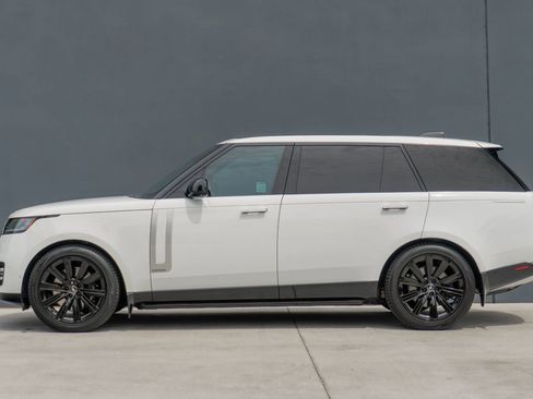 Used 2024 Land Rover Range Rover Long Wheelbase Autobiography AWD/4WD image 2