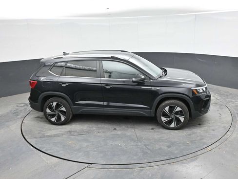 Used 2024 Volkswagen Taos SE AWD/4WD image 20