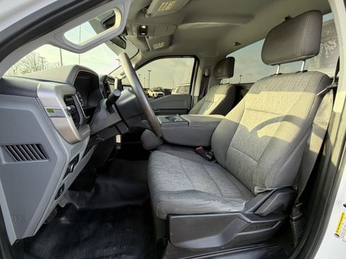 Used 2021 Ford F150 XL w/ Trailer Tow Package image 9