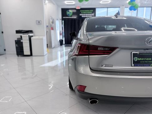 Used 2016 Lexus IS 200t w/ F Sport Package RWD image 13
