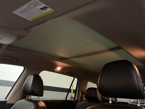 Used 2019 Volkswagen Atlas SE w/ Panoramic Sunroof Package image 21