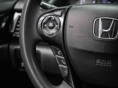 Used 2017 Honda Accord LX image 20