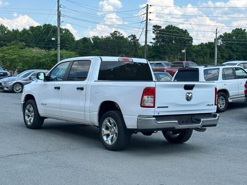 Used 2023 RAM 1500 Big Horn AWD/4WD image 3