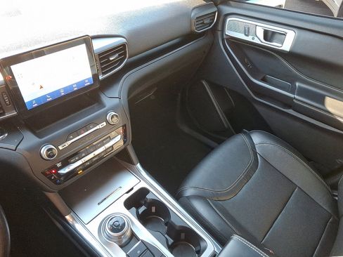 Used 2020 Ford Explorer ST w/ ST Street Pack image 29