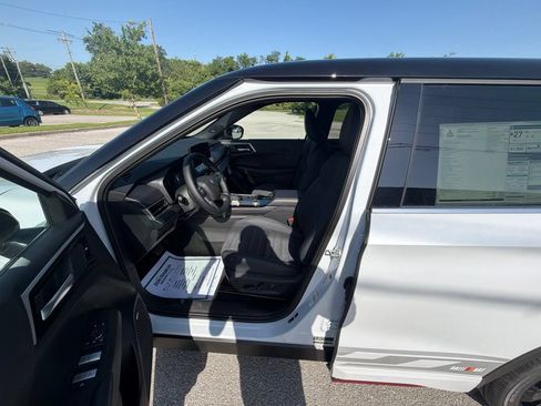 New 2026 Mitsubishi Outlander AWD image 5