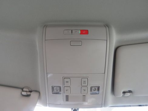 Used 2022 Volkswagen Atlas SE w/ Black Wheel Package image 28