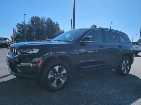 Used 2024 Jeep Grand Cherokee Limited 4xe AWD/4WD image 9