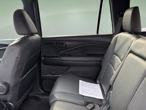 Used 2023 Honda Passport EX-L image 17